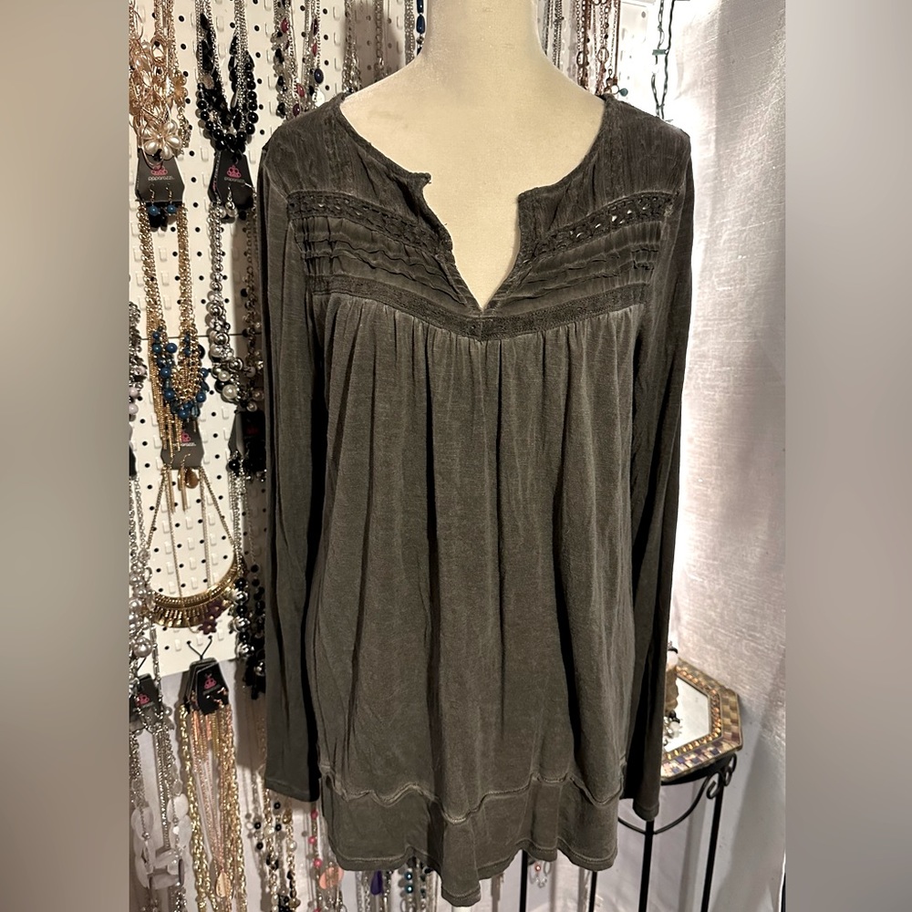 🎃3 for $15🎃Distressed Charcoal Heather Peasant Style Top Sz XL